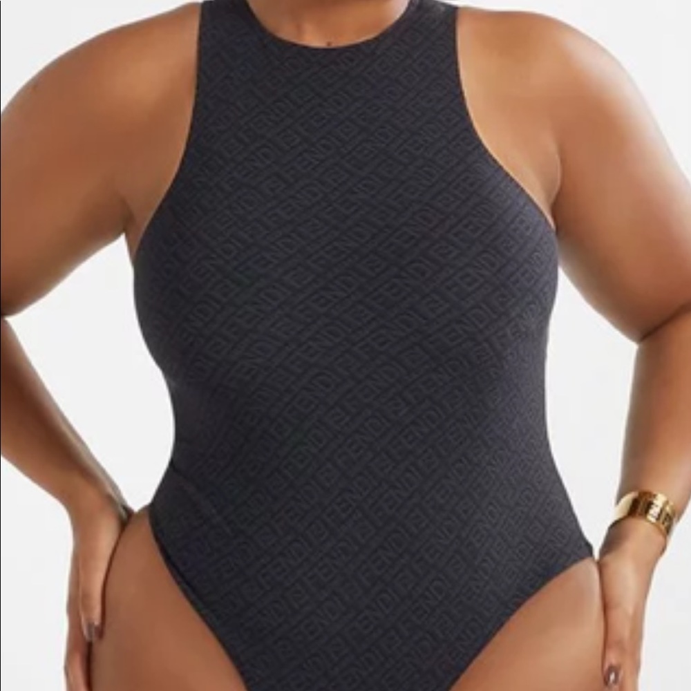 Fendi x SKIMS High Neck Bodysuit
Black